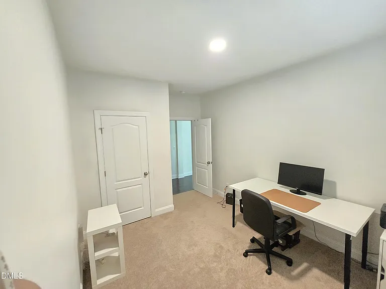 1011 Poplar St — Photo 14