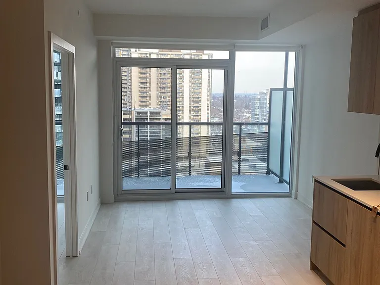 117 Broadway Ave #1407 — Photo 5