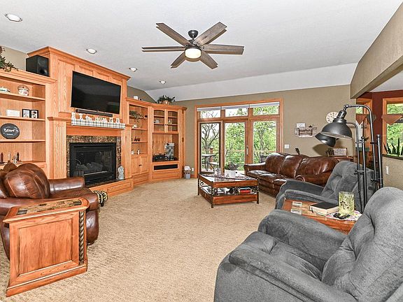 3rd image of 30927 Lawn DRIVE