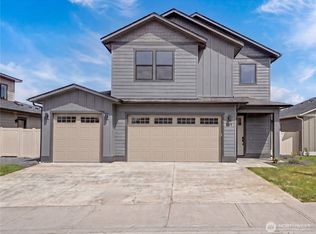 551 S Perry Ave, East Wenatchee, WA 98802