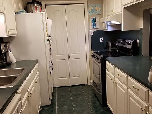 4th image of 1820 Carolyn Sue Dr APT Q