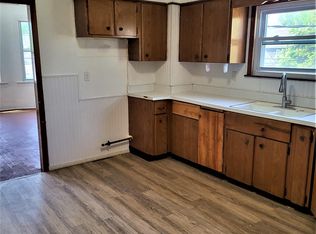 266 Center St APT 3, Buffalo, NY 14218