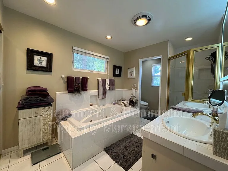 8422 Fable Ave — Photo 34