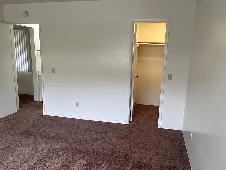 13955 Coteau Dr — Photo 22