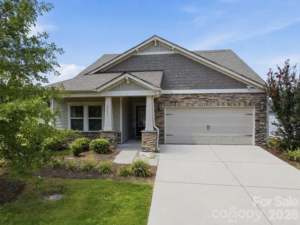5281 Turtle Creek Dr, Denver, NC 28037