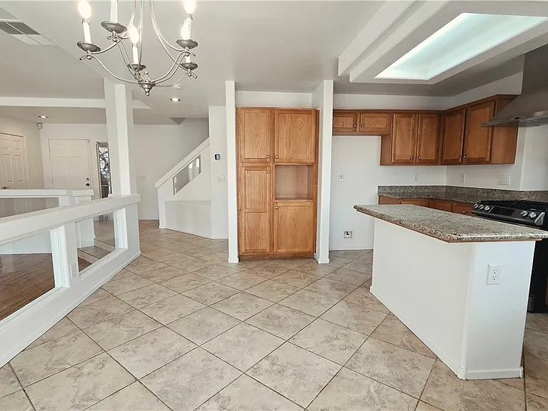 7642 Good Fortune Ct — Photo 6