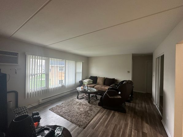 221 E Plainfield Rd APT 7