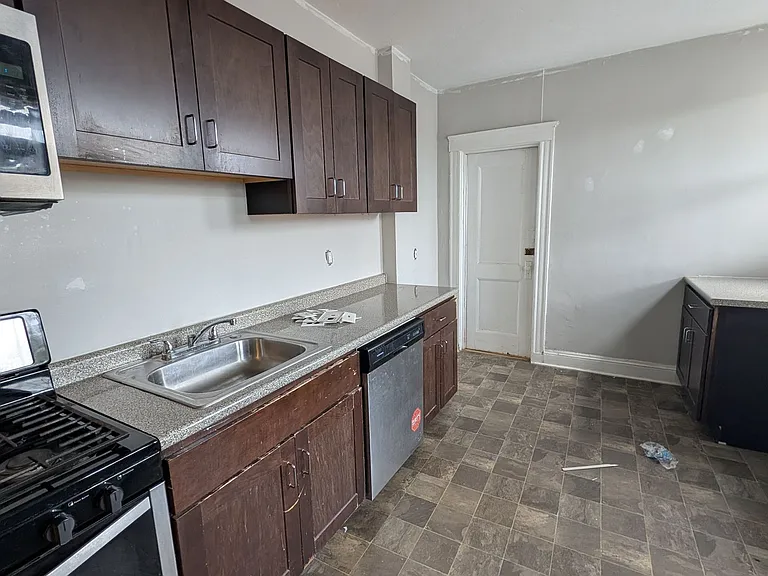 172 Kelton St #3 — Photo 2