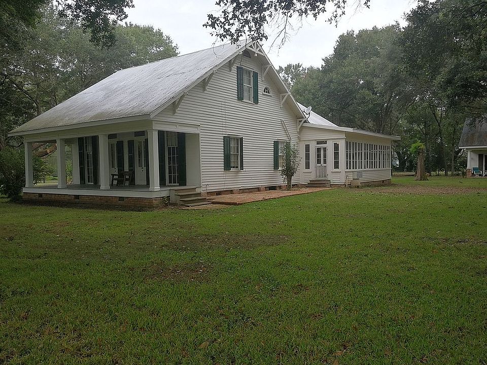 1st image of 106 Betsy Ross Dr