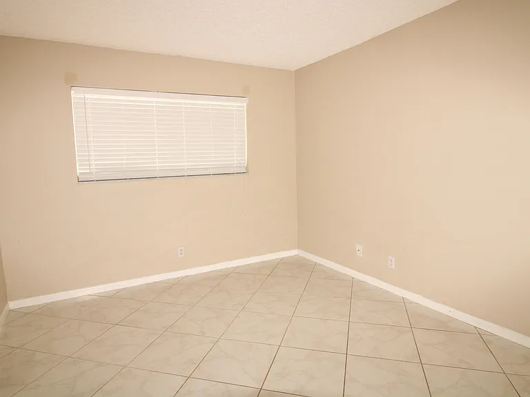 2955 SW 22nd Ave #2080 — Photo 11