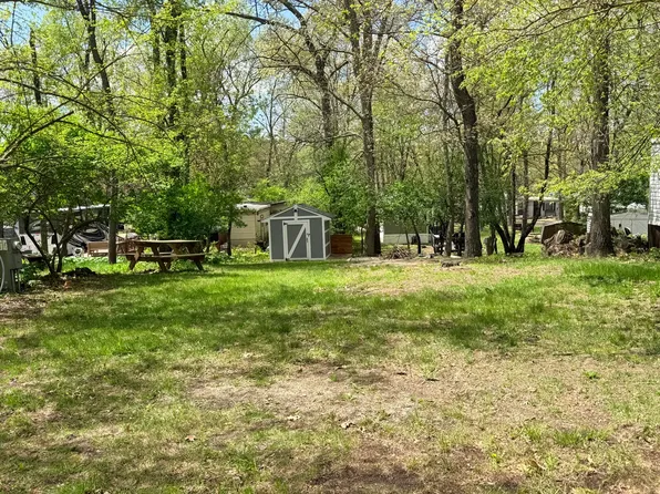 10-144 Woodhaven Lakes, Sublette, IL 61367