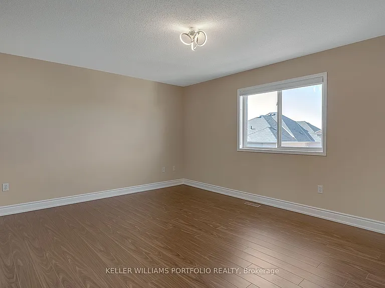 99 Dells Cres — Photo 18