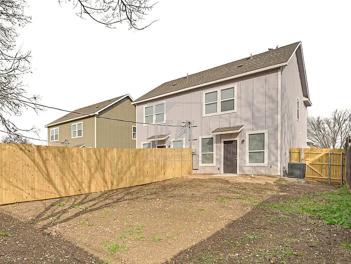 1806 Bessie St — Photo 18
