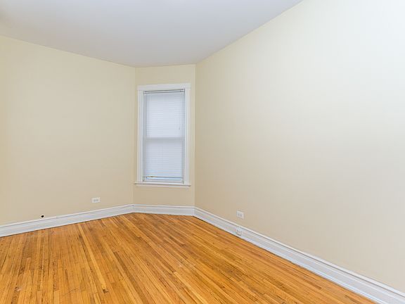 2nd image of 7216 S Cornell Ave #2