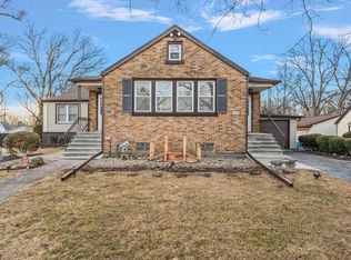 105 N Nichols St, Lowell, IN 46356