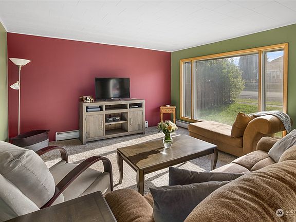 Big picture windows>