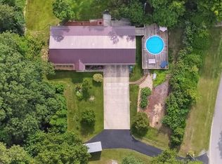 9706 Community Hall Rd, Union Pier, MI 49129