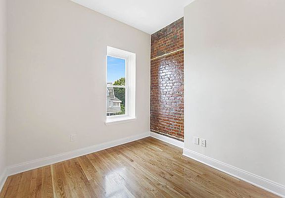 5th image of 733 Church Ave #2D