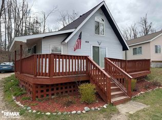 5929 Star Rd, Johannesburg, MI 49751