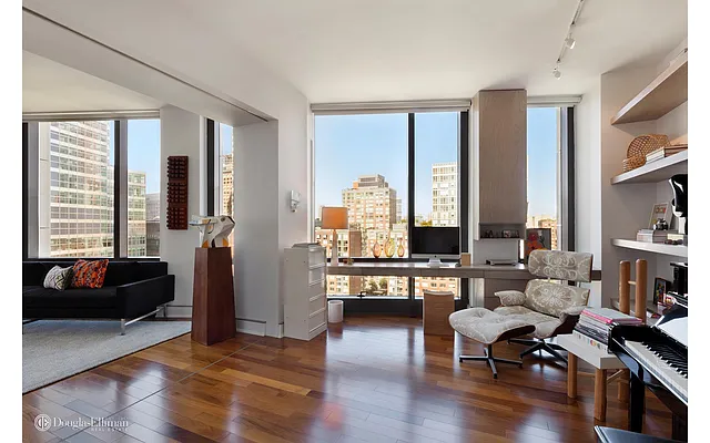 Rented by Douglas Elliman | media 24