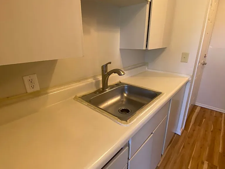 7429 Rainier Ave S — Photo 12