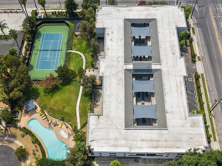 Park Place Apartments — Photo 9