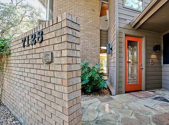 3rd image of 7128 Crooked Oak Dr
