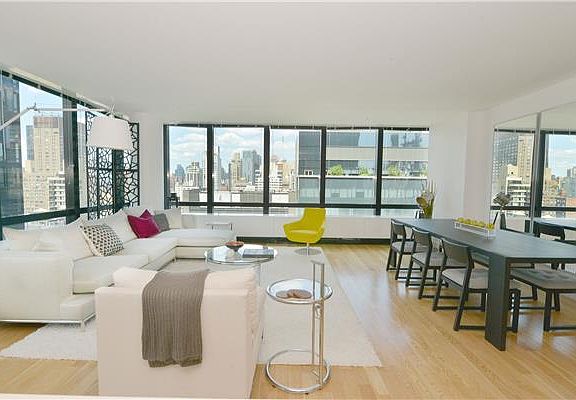 3rd image of 1113 York Ave APT 10E