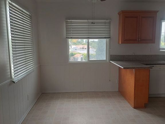 5th image of 6731 Whitsett Ave #10