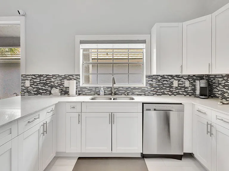 7 Wyndham Ln — Photo 20