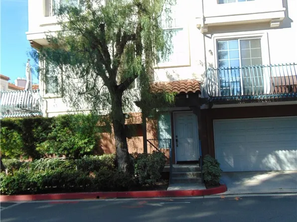 12643 Trent Jones Ln, Tustin, CA 92782