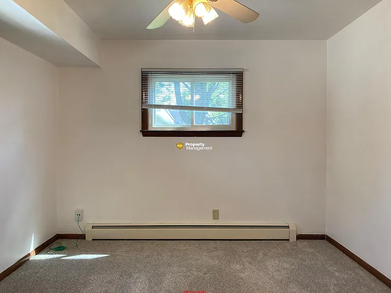 954 W Cecil St — Photo 11