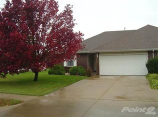 123 W Wade St, Republic, MO 65738