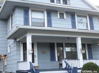 32 McKinster St, Rochester, NY 14609