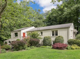 786 Armonk Rd, Mount Kisco, NY 10549