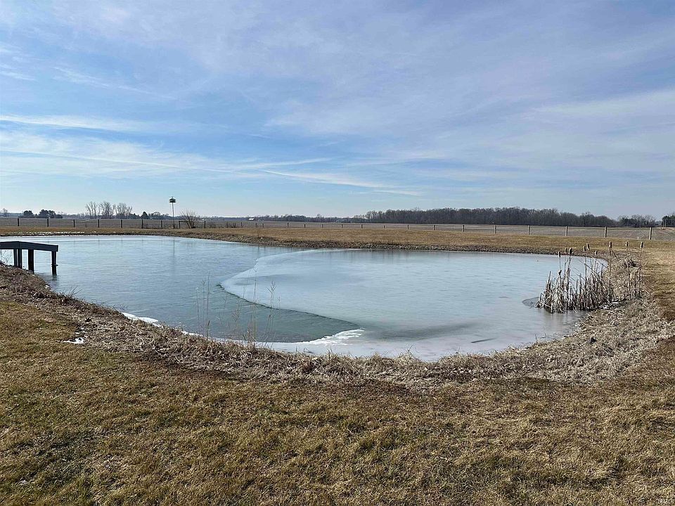 4707 N Blue Lake Rd, Churubusco, IN 46723 Zillow