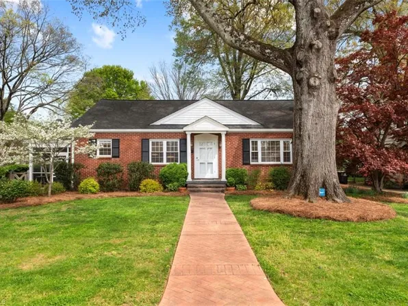 965 Kearns Ave, Winston Salem, NC 27106