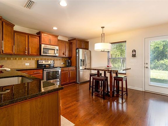5th image of 222 Henry Steel Dr
