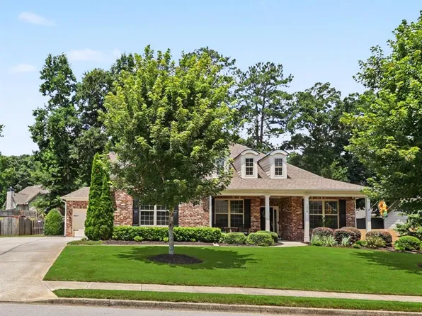 1434 Highland Wood Ct, Auburn, GA 30011