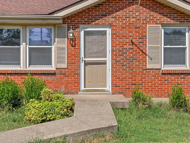 809 Pollard Rd — Photo 5