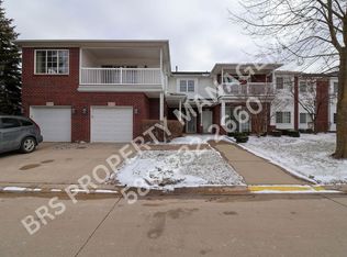 14602 Moravian Manor Cir, Sterling Heights, MI 48312