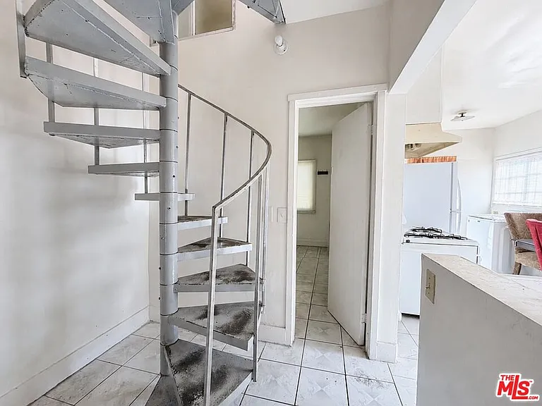 1188 W 37th Dr — Photo 8