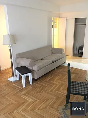 Rented by Bond New York | media 20