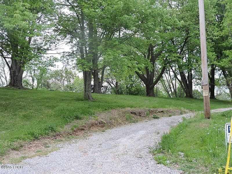 1st image of 3260 Skyline Dr