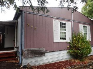 890 SE Meadowood Dr, Winston, OR 97496