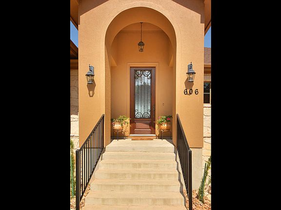 5th image of 606 Deckhouse Dr
