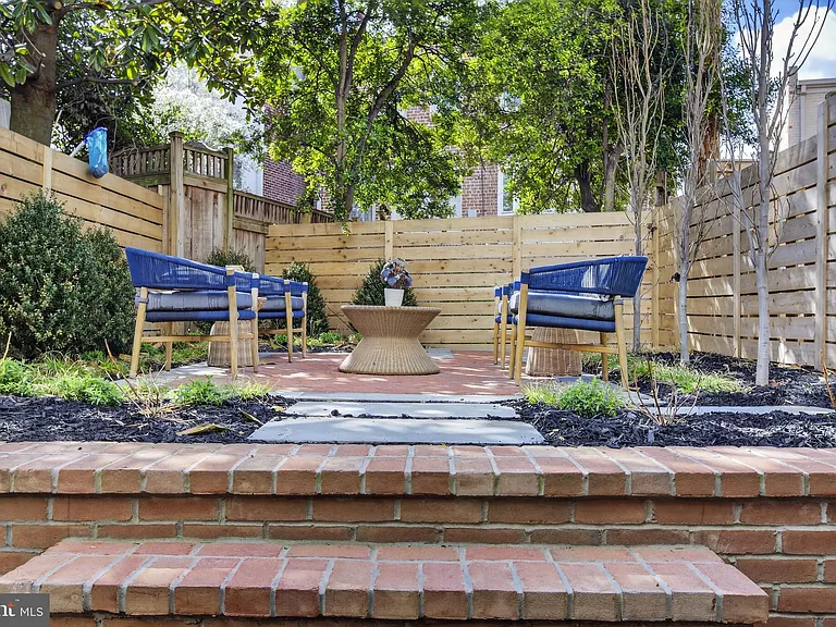 629 S Carolina Ave SE — Photo 52