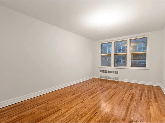 4th image of 720 E 32nd St APT G5