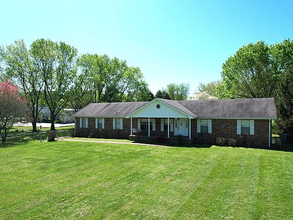 4th image of 2405 Henpeck Ln