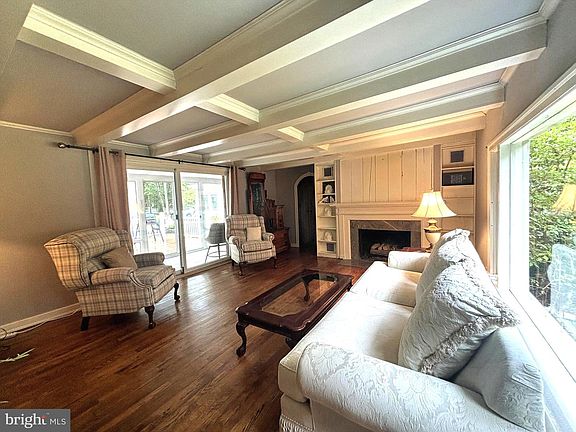 5th image of 253 Hopewell Rd